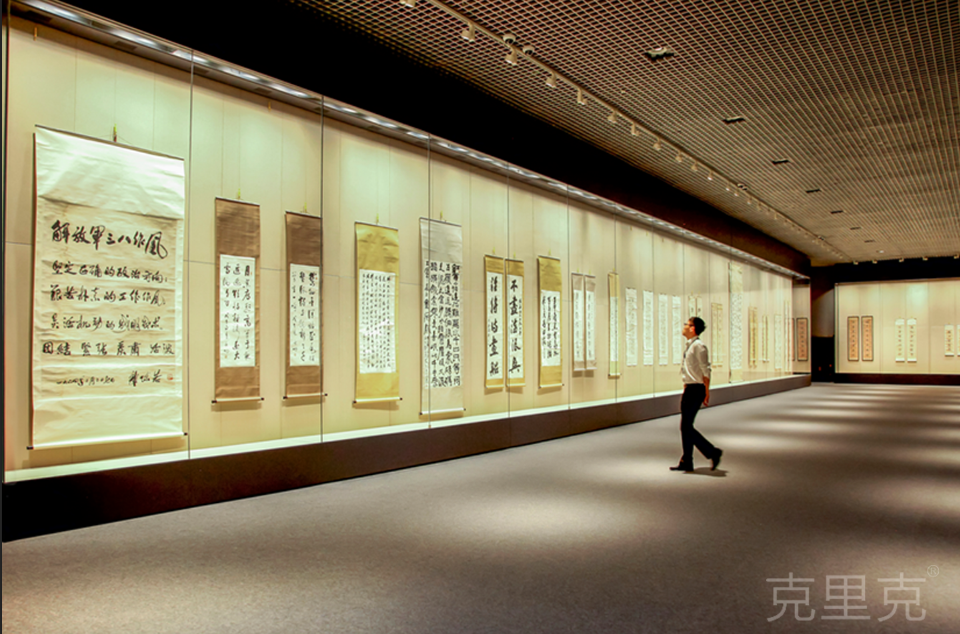 深圳证券交易所典藏中心通透式展柜