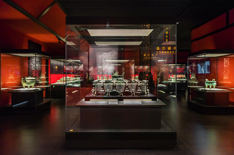 浅析博物馆展陈设计原则与表现形式