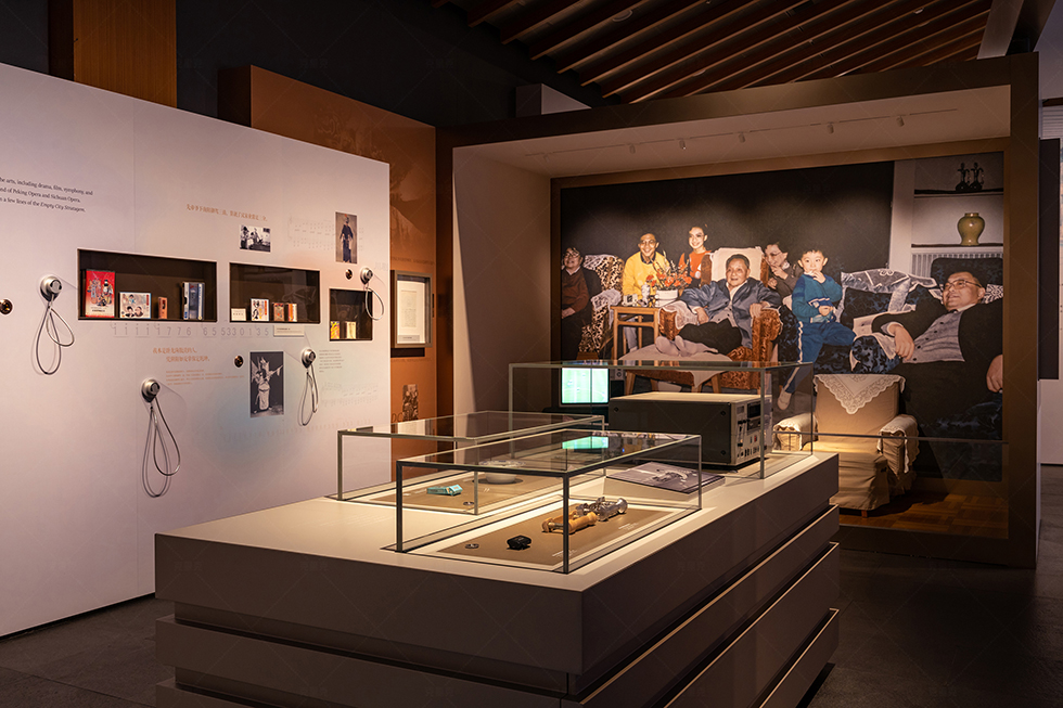 邓小平故里“两馆”改陈焕新_不朽情缘官网登录入口展柜