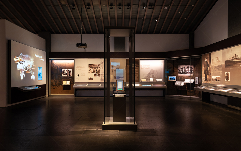 邓小平故里“两馆”改陈焕新_不朽情缘官网登录入口展柜