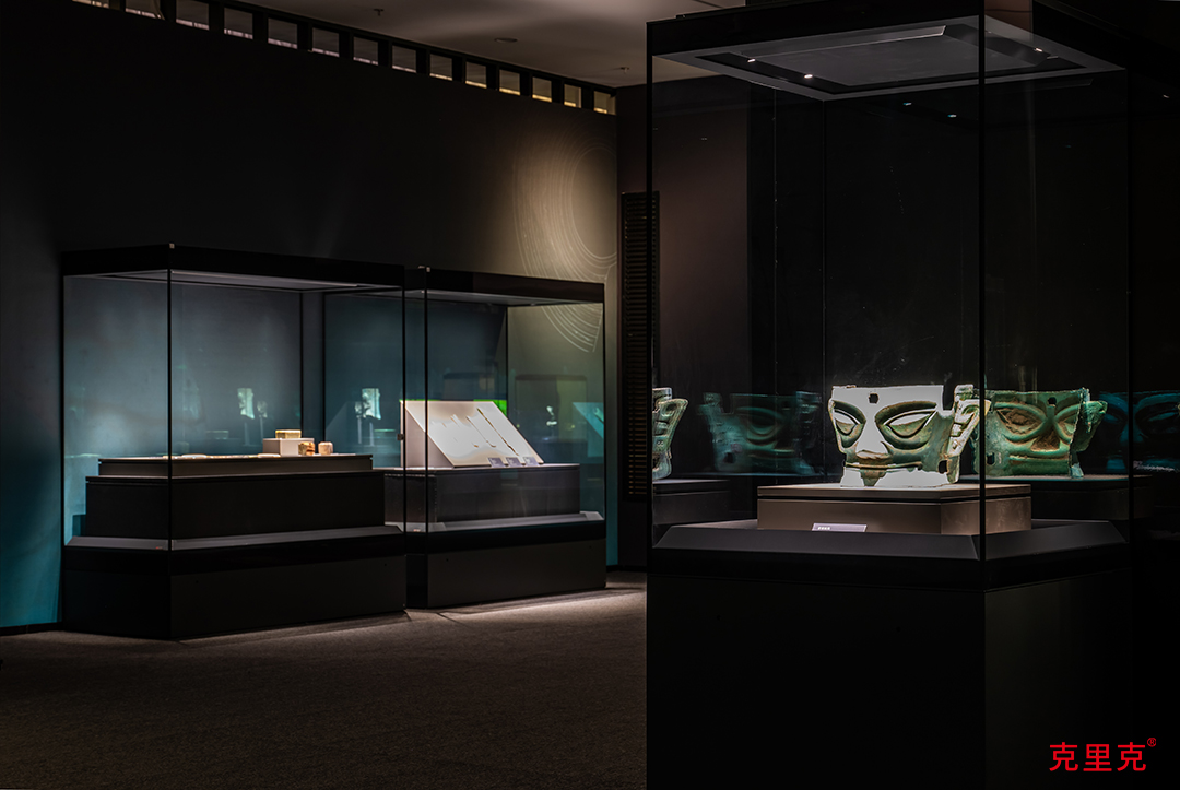 三星堆与金沙的神秘魅力再现_不朽情缘官网登录入口展柜
